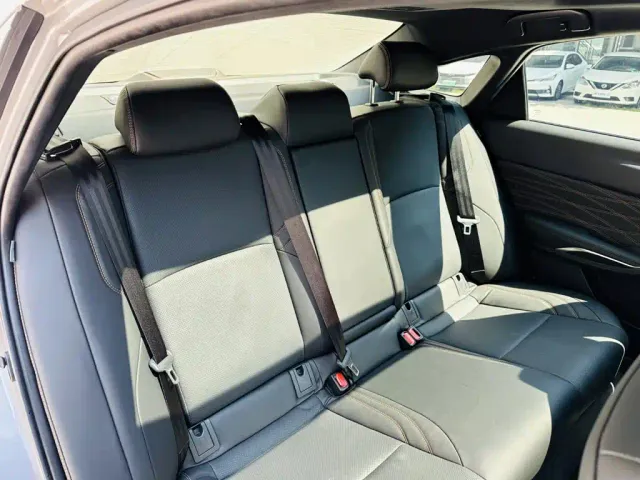 Toyota Avalon — Фото автомобиля 8