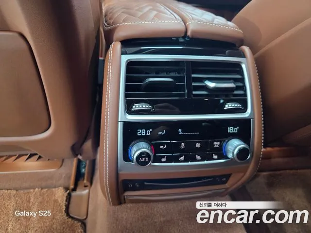 BMW 7 Series G11 — Фото автомобиля 19
