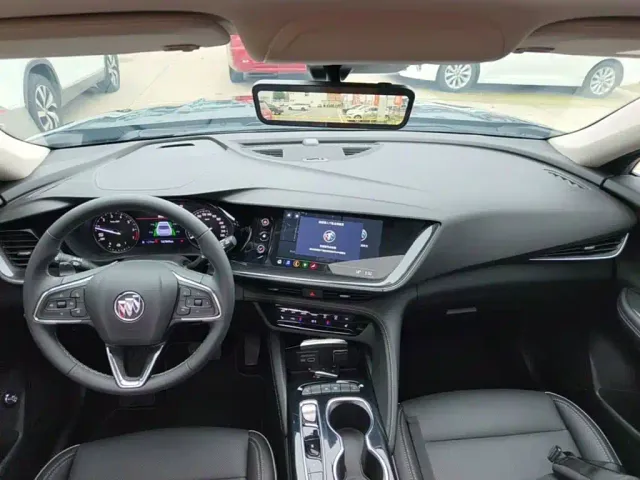 Buick Envision Plus — Фото автомобиля 9