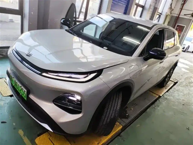 Фотография автомобиля — Changan Qiyuan Q05