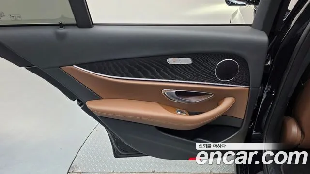 Mercedes-Benz E-Class W213 — Фото автомобиля 25