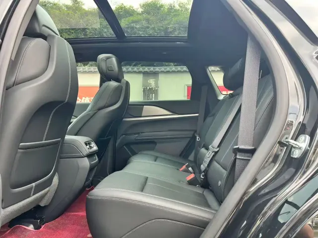 Cadillac XT5 — Фото автомобиля 6