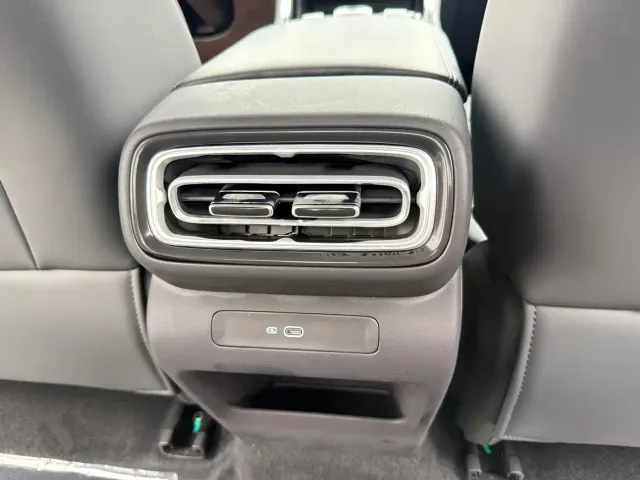 Geely Galaxy Stellar 6 — Фото автомобиля 17