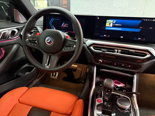 BMW M4 — Фото автомобиля 11