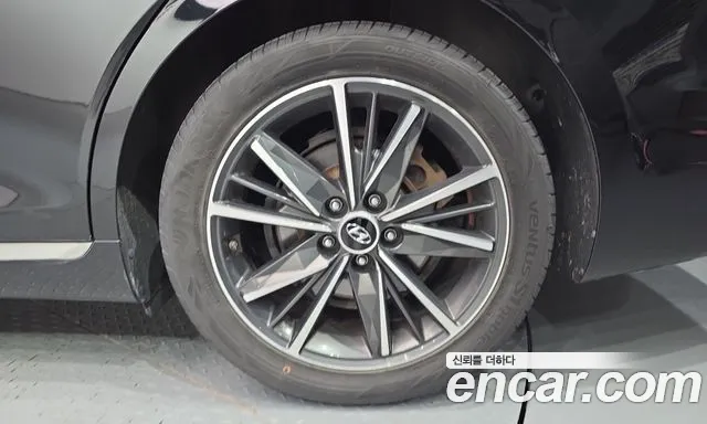 Hyundai Grandeur New — Фото автомобиля 6