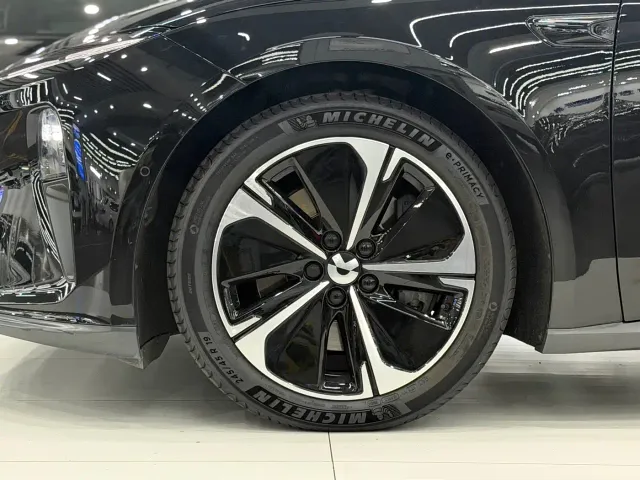Nio ET5 Touring — Фото автомобиля 17