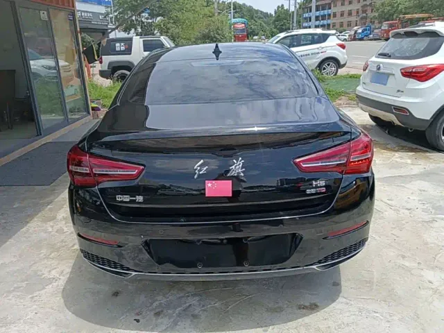 Hongqi H5 — Фото автомобиля 5