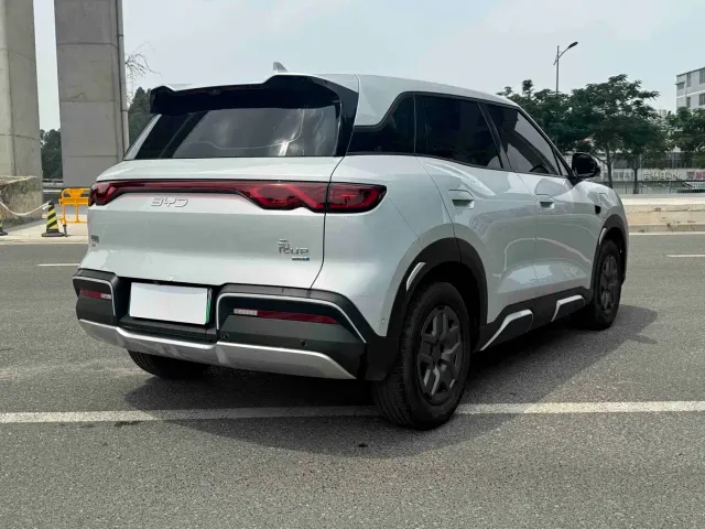 BYD Yuan UP — Фото автомобиля 3