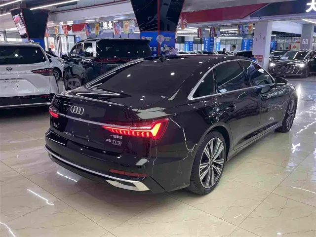 Audi A6L — Фото автомобиля 15