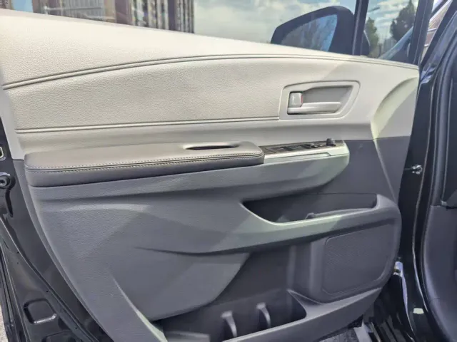 Toyota Granvia — Фото автомобиля 10