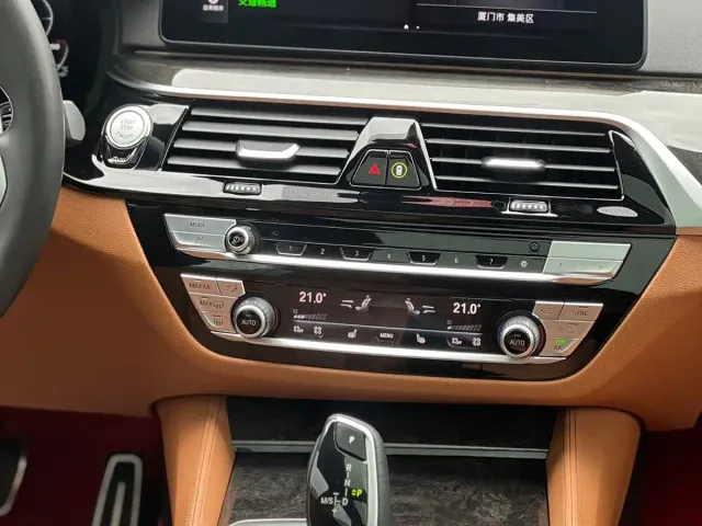 BMW 6 Series Gran Turismo — Фото автомобиля 10