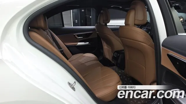 Mercedes-Benz E-Class W214 — Фото автомобиля 18
