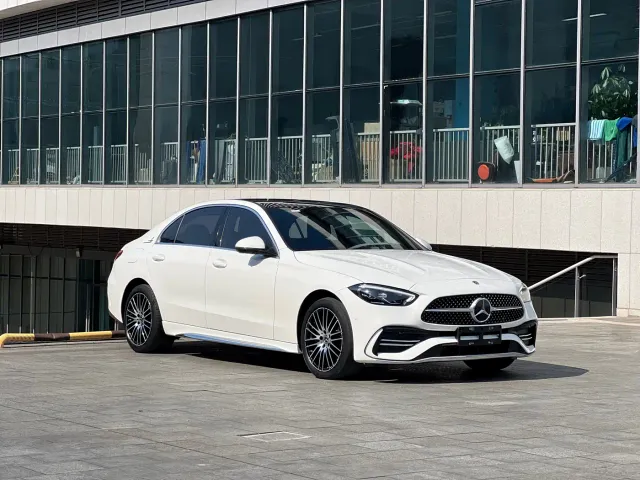 Mercedes-Benz C-Class — Фото автомобиля 3