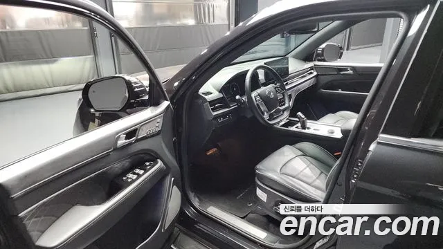 KG_Mobility_Ssangyong Rexton Rexton Arena Дизель 2.2 4WD — Фото автомобиля 10