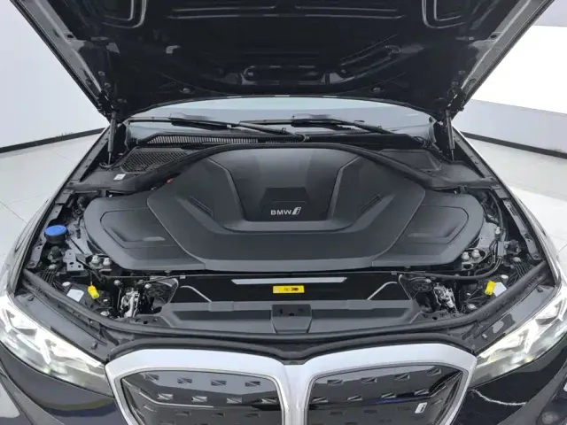 BMW i3 — Фото автомобиля 10