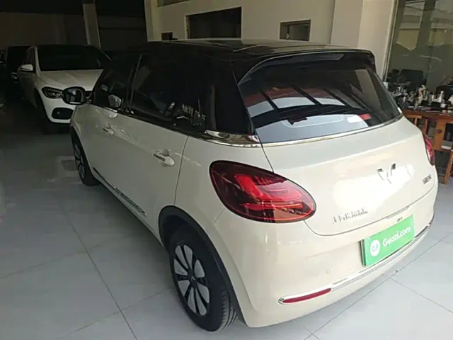 Wuling Bingo — Фото автомобиля 4