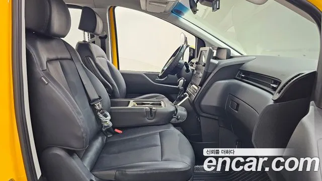 Hyundai Staria — Фото автомобиля 11