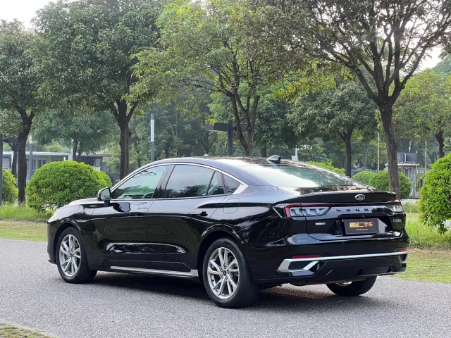 Ford Mondeo — Фото автомобиля 7