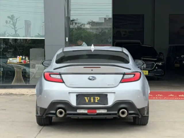 Subaru BRZ — Фото автомобиля 4