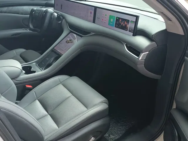 IM Motors IM LS6 2023 Max Standard Edition — Фото автомобиля 8