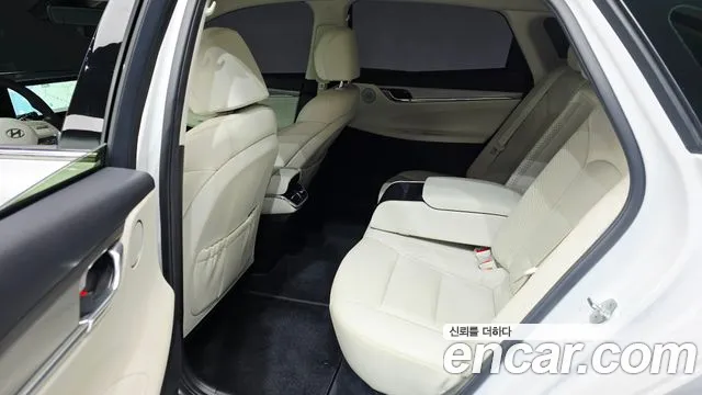 Hyundai Grandeur New — Фото автомобиля 18