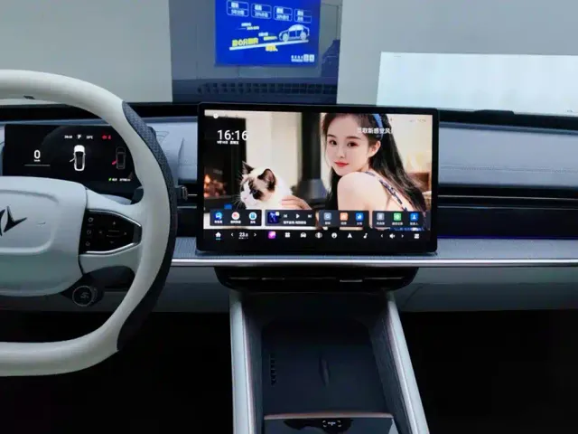 Dongfeng eπ 007 — Фото автомобиля 13