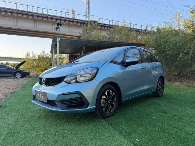 Фотография автомобиля — Honda Fit