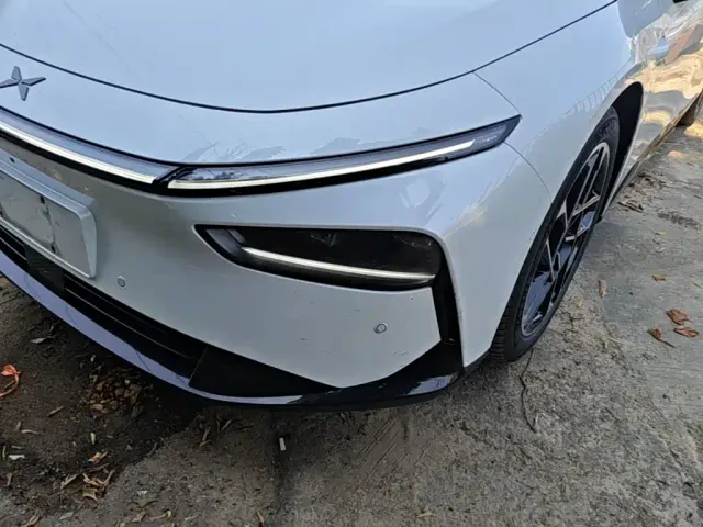 Xpeng P7+ — Фото автомобиля 23