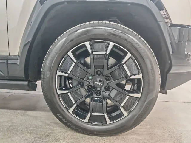 BYD FangChengBao Leopard 8 — Фото автомобиля 15