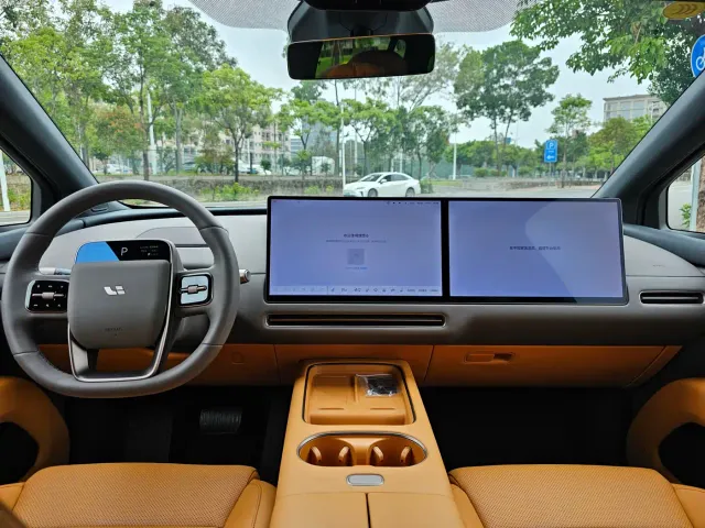 Li Auto i6 — Фото автомобиля 12