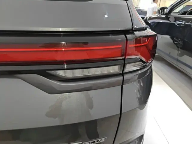 Changan CS35 Plus — Фото автомобиля 7