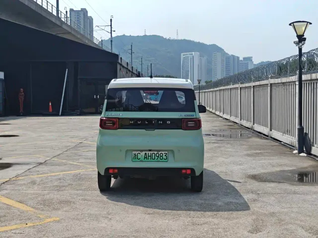 Wuling Hongguang Mini EV — Фото автомобиля 6
