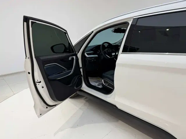 Geely Jiaji — Фото автомобиля 17