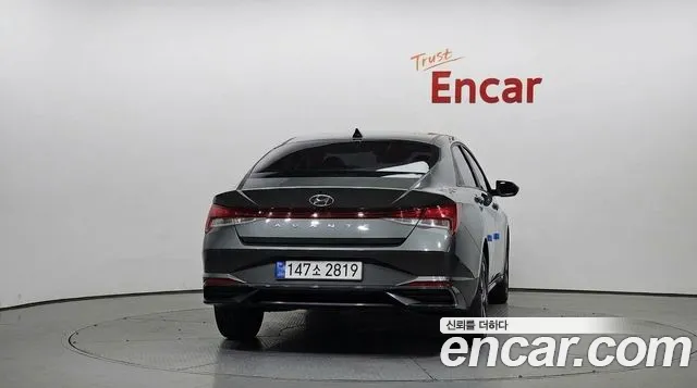 Hyundai Avante CN7 — Фото автомобиля 4