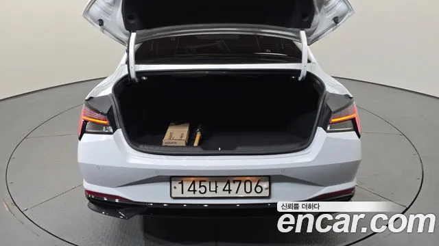 Hyundai Avante CN7 — Фото автомобиля 16