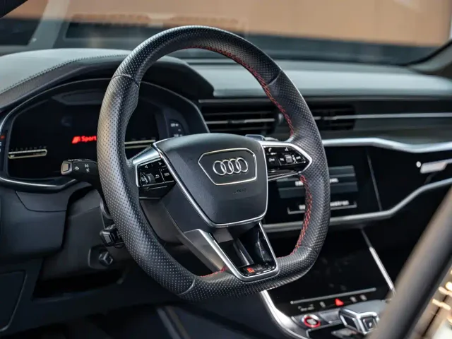 Audi RS 6 — Фото автомобиля 11