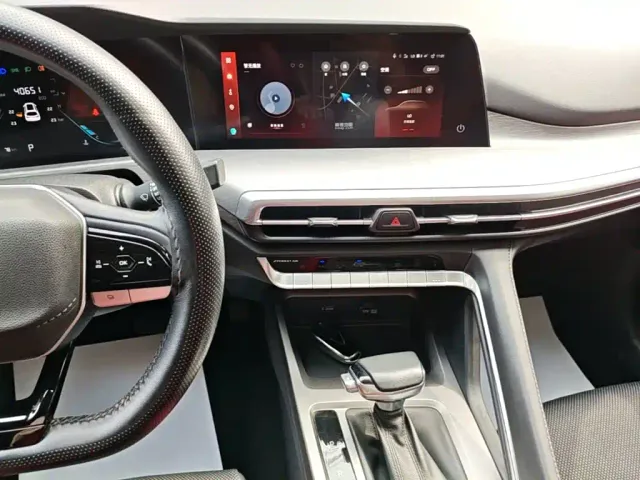 Changan CS35 Plus — Фото автомобиля 12