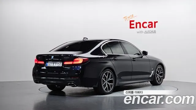 BMW 5-Series 5 серия (G30) 530i xDrive M Sport — Фото автомобиля 2