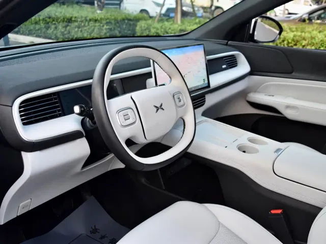 Xpeng G6 — Фото автомобиля 8