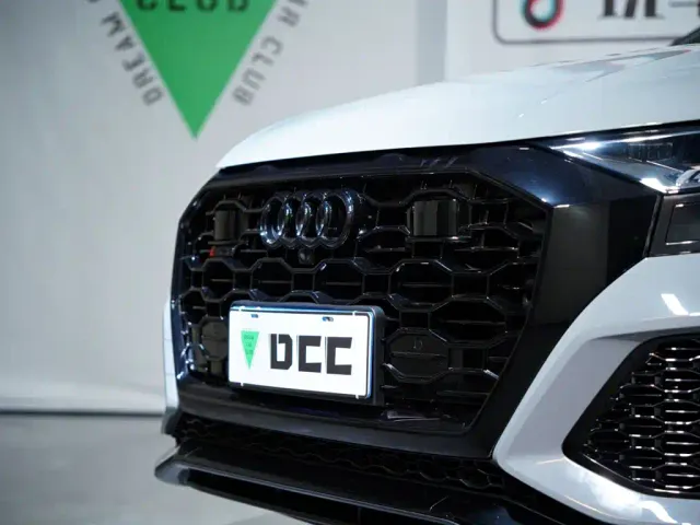 Audi RS Q8 — Фото автомобиля 12