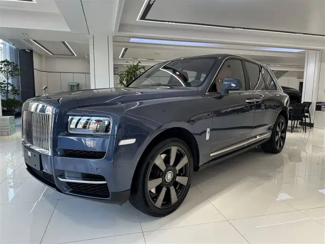 Фотография автомобиля — Rolls-Royce Cullinan