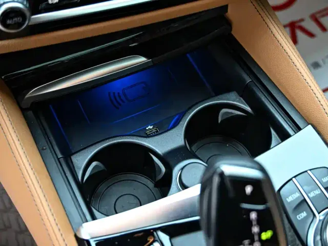 BMW 6 Series Gran Turismo — Фото автомобиля 18