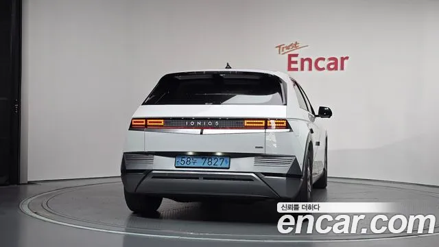 Hyundai Ioniq 5 — Фото автомобиля 4