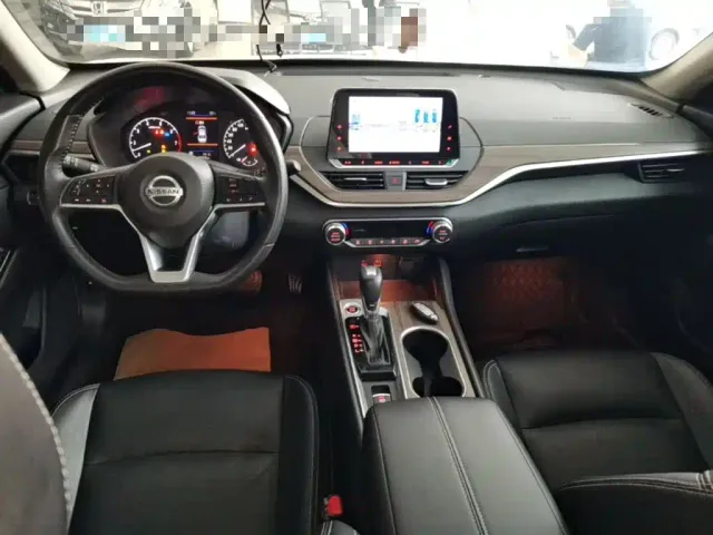 Nissan Teana — Фото автомобиля 9