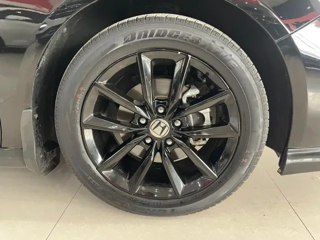 Honda Accord — Фото автомобиля 16