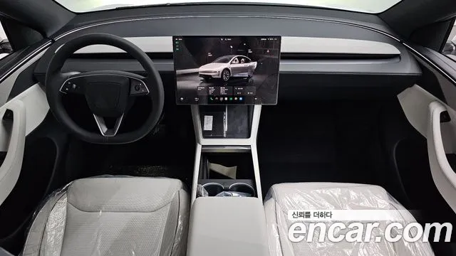 Tesla Model Y — Фото автомобиля 6