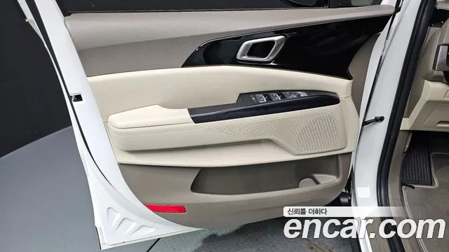 Kia Carnival 4th Gen — Фото автомобиля 13