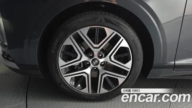 Hyundai Grandeur Grandeur (GN7) 2.5 Бензин 2WD — Фото автомобиля 5