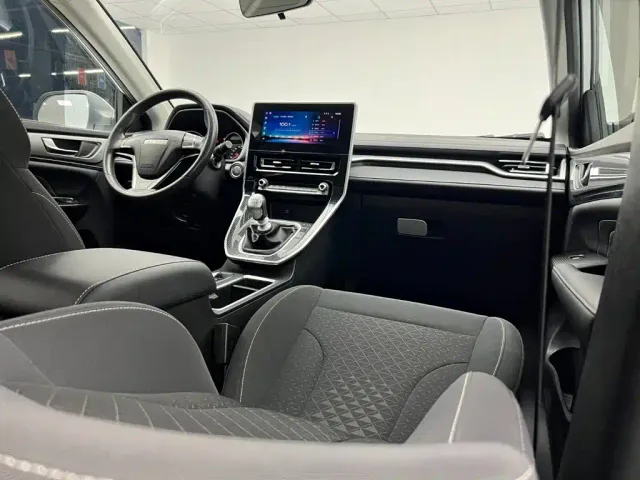 Haval M6 — Фото автомобиля 21