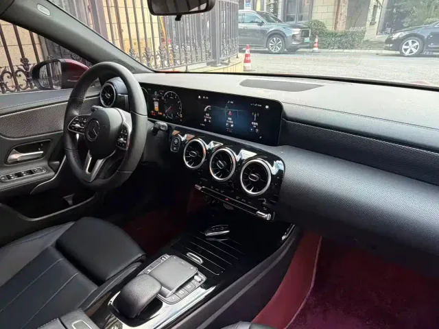 Mercedes-Benz A-Class — Фото автомобиля 8